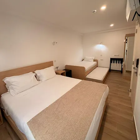 Berlenga 4 Bed & Breakfast Nazaré